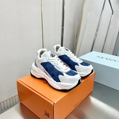 Louis Vuitton Run 55 sneakers - Image 3
