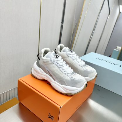 Louis Vuitton Run 55 sneakers - Image 3