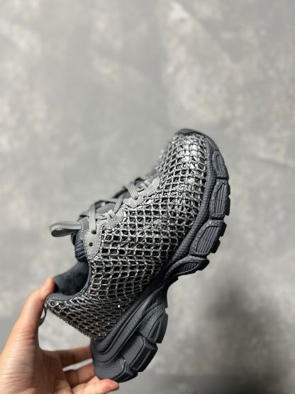 Balenciaga stylish mesh diamond sneakers - Image 3