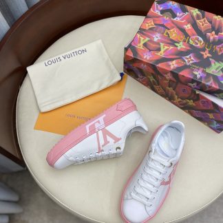 Louis Vuitton couple's Louis Vuitton buckle series casual shoes