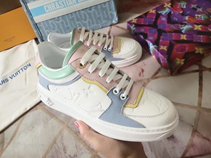 Louis Vuitton's new white thick-soled shoes for early spring - Image 3