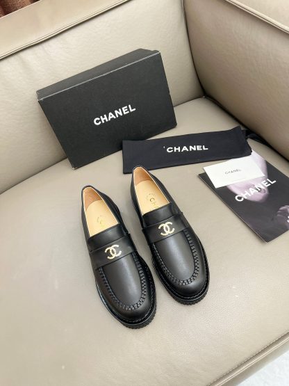 Chanel versatile black matte slim temperament loafers heel height 2cm - Image 2