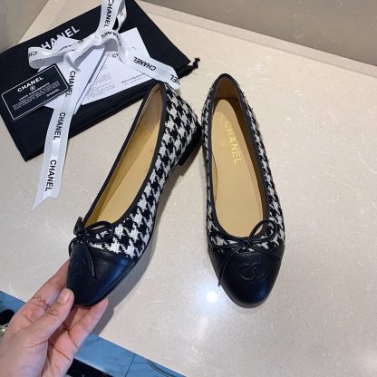 Chanel fashion single product black and white plaid knitted elegant and exquisite ballet shoes - Image 3