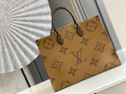 Louis Vuitton ONTHEGO Handbag - Image 3