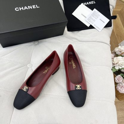 Chanel autumn and winter new small round head red retro loafers - Image 3