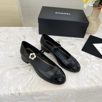 Chanel autumn and winter new black retro style small round head thick heel loafers - Image 3
