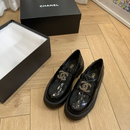 Chanel autumn and winter small round head slim retro style black loafers heel height 4.5cm - Image 3
