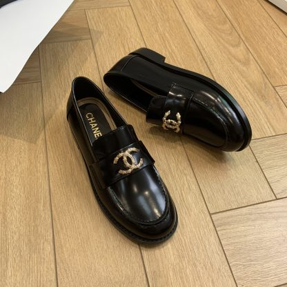 Chanel early spring season new retro style black small square head loafers - Image 3
