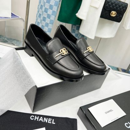 Chanel's new black loafers for early spring, good-looking and comfortable, heel height 2.5cm - Image 3