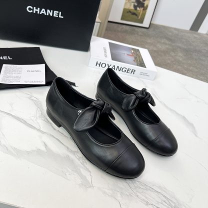 Chanel black autumn and winter retro style small round head with bow loafers - Image 3