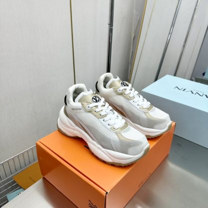Louis Vuitton Run 55 sneakers - Image 3