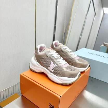 Louis Vuitton Run 55 sneakers - Image 3
