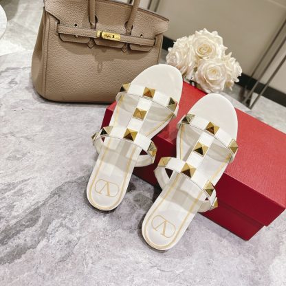 VALENTINO studded sandals - Image 3