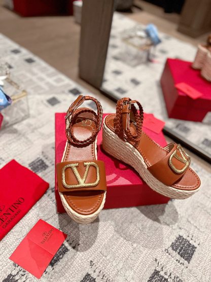 VALENTINO exquisite V-buckle braided hemp rope wedge sandals - Image 3