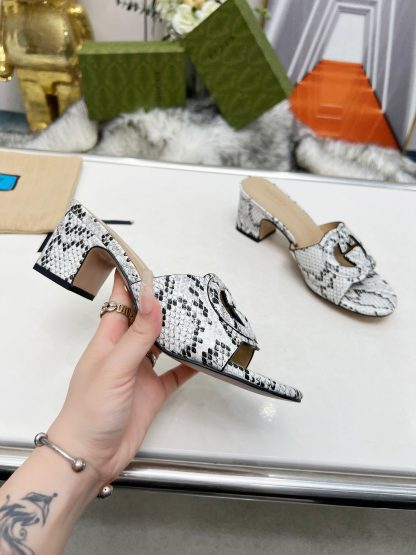 Gucci platform slippers - Image 4