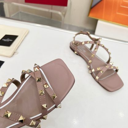 VALENTINO stylish simple rivet exquisite sandals - Image 2