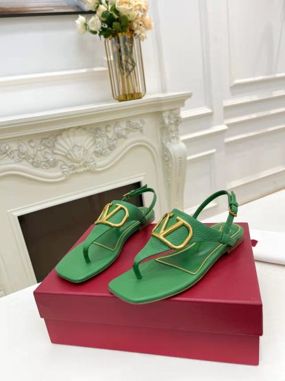 VALENTINO fashionable and versatile thong sandals