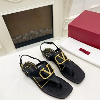 VALENTINO fashionable and versatile thong sandals