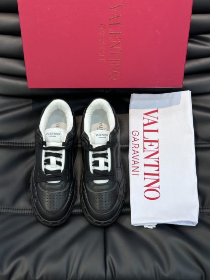 VALENTINO low-top calfskin sneakers - Image 3