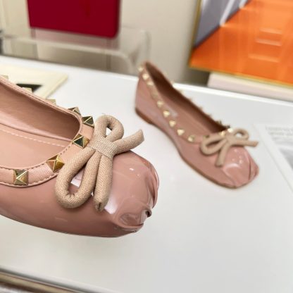 VALENTINO Simple Versatile Bow Studded Flat Casual Shoes - Image 3