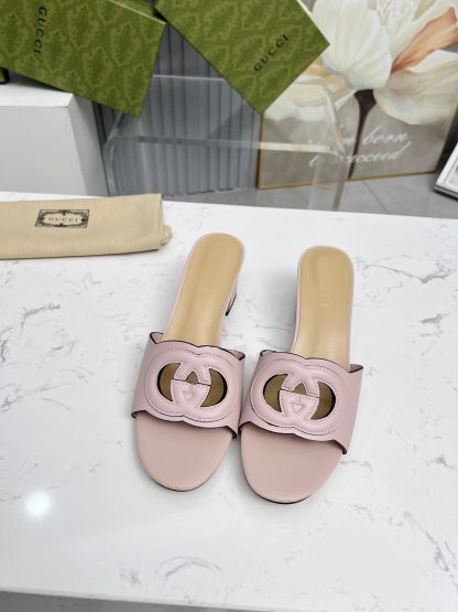 Gucci Interlocking G slide sandals - Image 3
