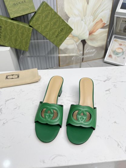 Gucci Interlocking G slide sandals - Image 3