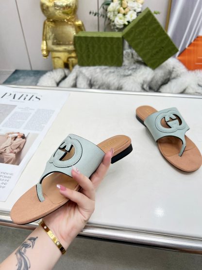 Gucci flip flops - Image 4