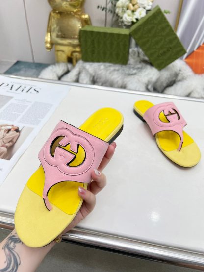 Gucci flip flops - Image 4