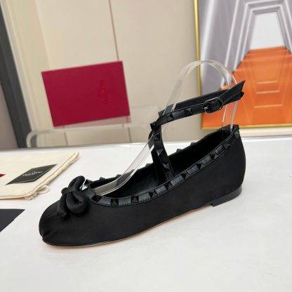 VALENTINO Elegant flat shoes with rivets and fashionable casual shoes - Image 3