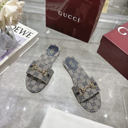 Gucci Horsebit Women's Beach Sandals - Image 3