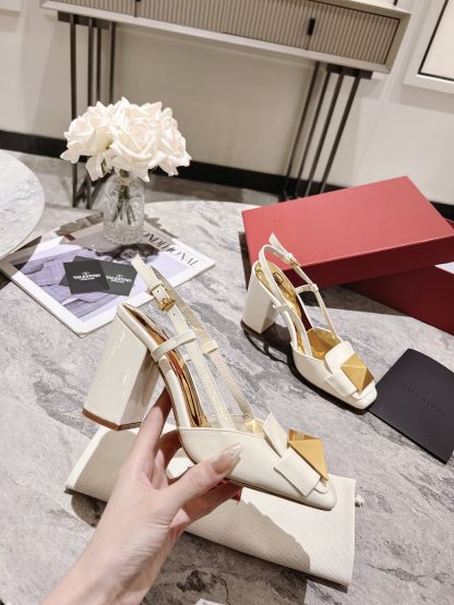 VALENTINO Simple Elegant Woven High Heels - Image 3