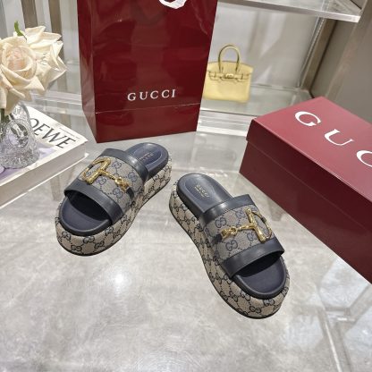 Gucci women's platform sandals - Image 3