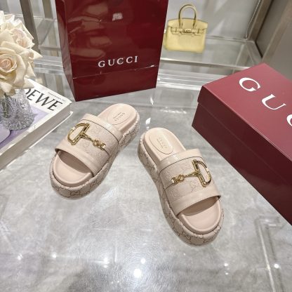 Gucci women's platform sandals - Image 2