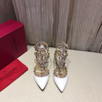 VALENTINO Exquisite patent leather luxury rivet high heels