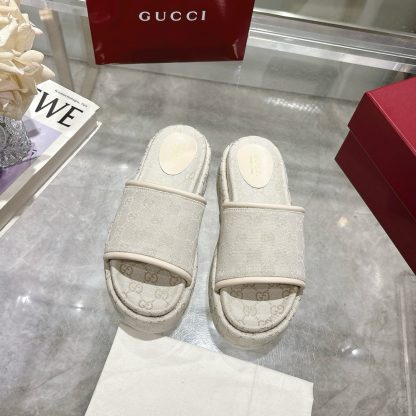 Gucci Women's New GG Platform Slide Sandals - Image 3