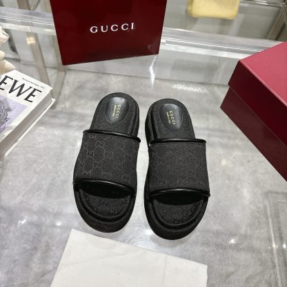 Gucci Women's New GG Platform Slide Sandals - Image 3