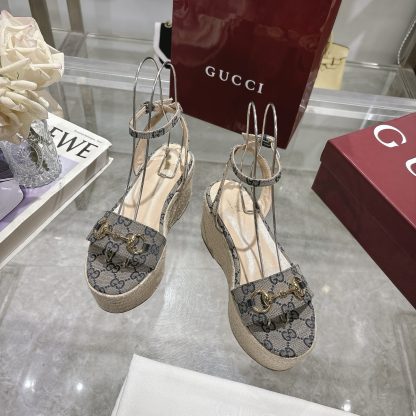 Gucci Women's Horsebit Flat Mid-Heel Platform Sandals - Image 3