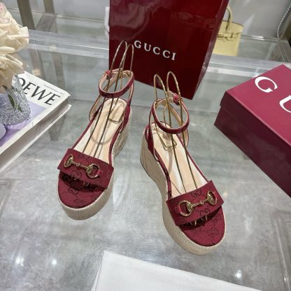 Gucci Women's Horsebit Flat Mid-Heel Platform Sandals - Image 3