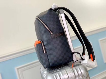 Louis Vuitton N40157DISCOVERY Small Backpack - Image 3