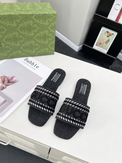 Gucci women's flat slippers