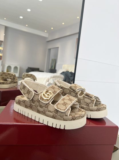 Gucci Double G women's sandals - Image 4