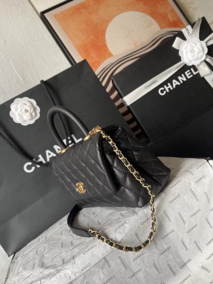 Chanel Coco Handle classic handbag with flap - Image 3