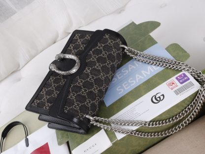 Gucci tiger head buckle black fashionable chain bag - Image 3