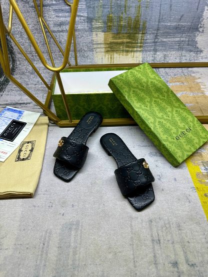 Gucci's latest hot-selling slippers - Image 4