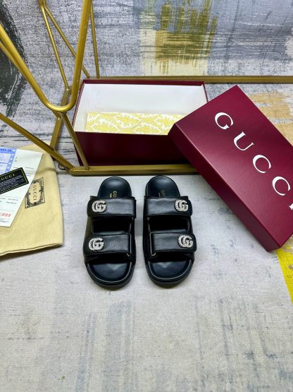 Gucci's latest hot-selling slippers - Image 4