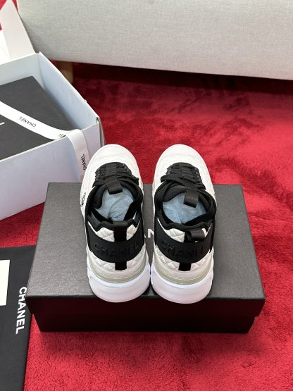 Chanel men's and women's couple's white and black mix and match classic casual sports shoes - Image 3