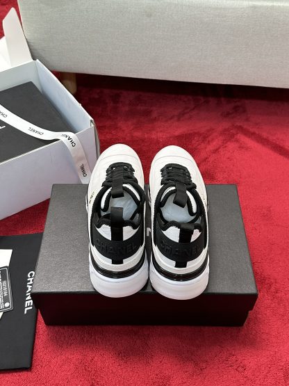 Chanel white men's and women's couple's mixed craft embroidery style versatile casual sports shoes - Image 3