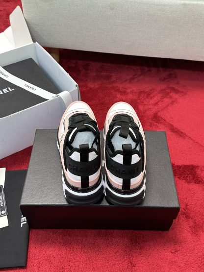 Chanel classic unisex couple pink mix and match fashion casual sneakers - Image 3