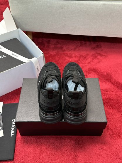 Chanel classic pure black all-match casual sneakers for men and women - Image 3