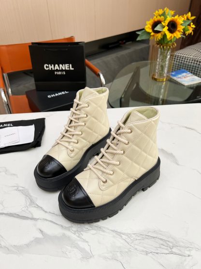 Chanel's new autumn and winter apricot-colored electric show diamond-shaped boots - Image 2